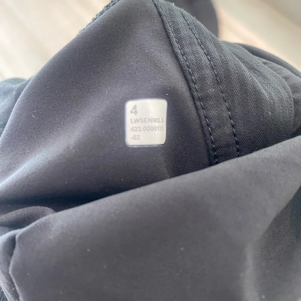 Lululemon Dance Studio Joggers size 4 - Picture 8 of 10